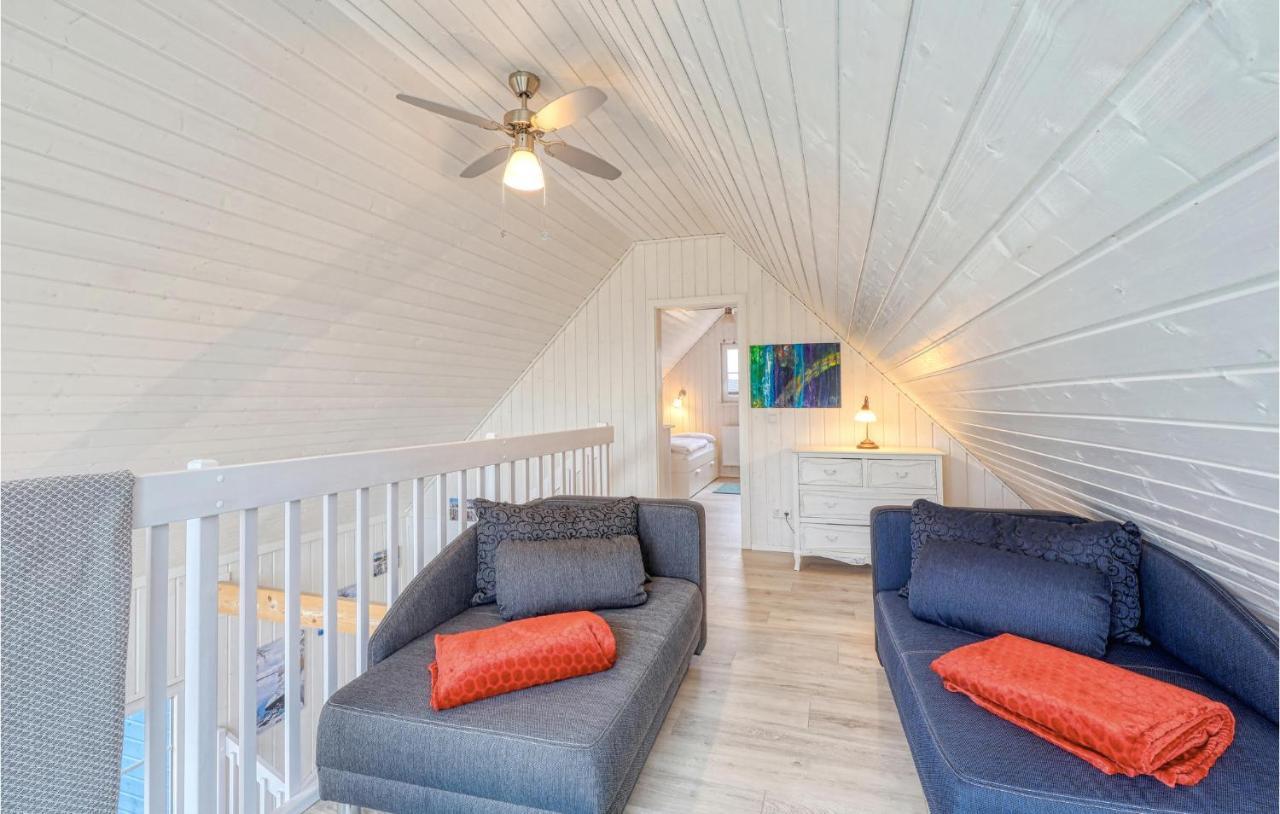 2 Bedroom Beautiful Home In Zerpenschleuse Bagian luar foto